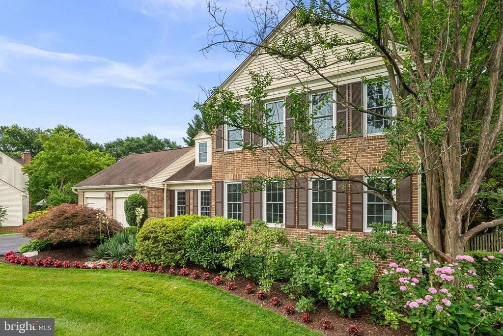 Photo of 5820 MAGIC MOUNTAIN DRIVE