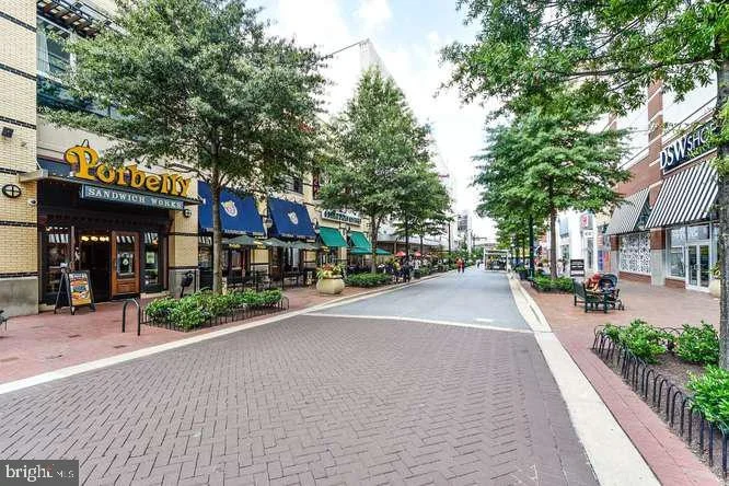 Photo of 734 SILVER SPRING AVENUE