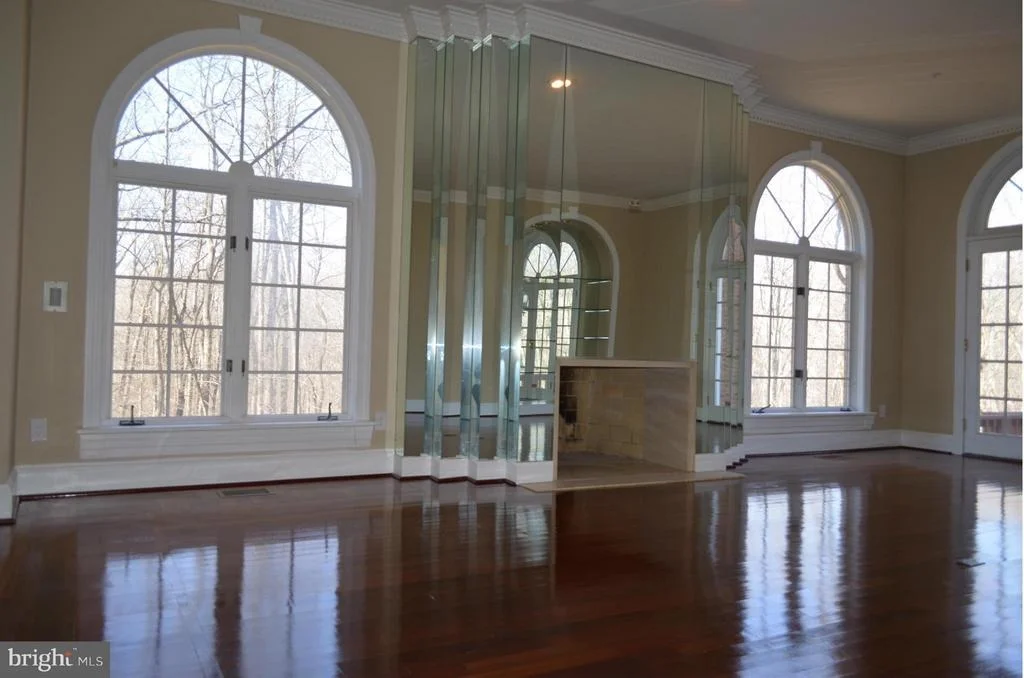 Photo of 812 GREAT CUMBERLAND ROAD