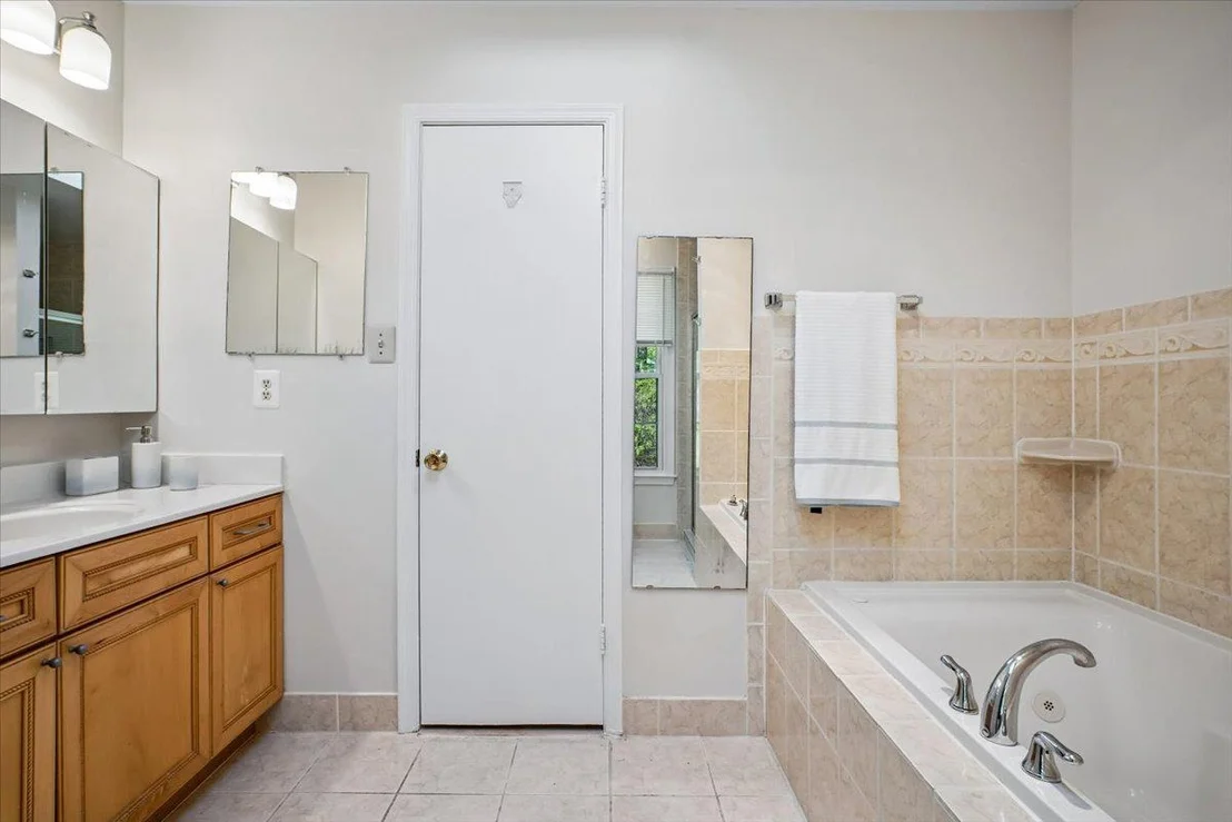 Photo of 11104 LORAN ROAD