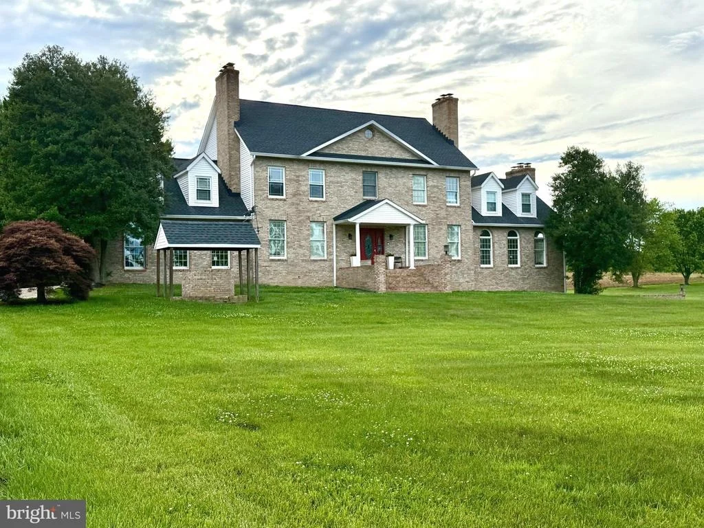 Photo of 75 W BAY FRONT ROAD