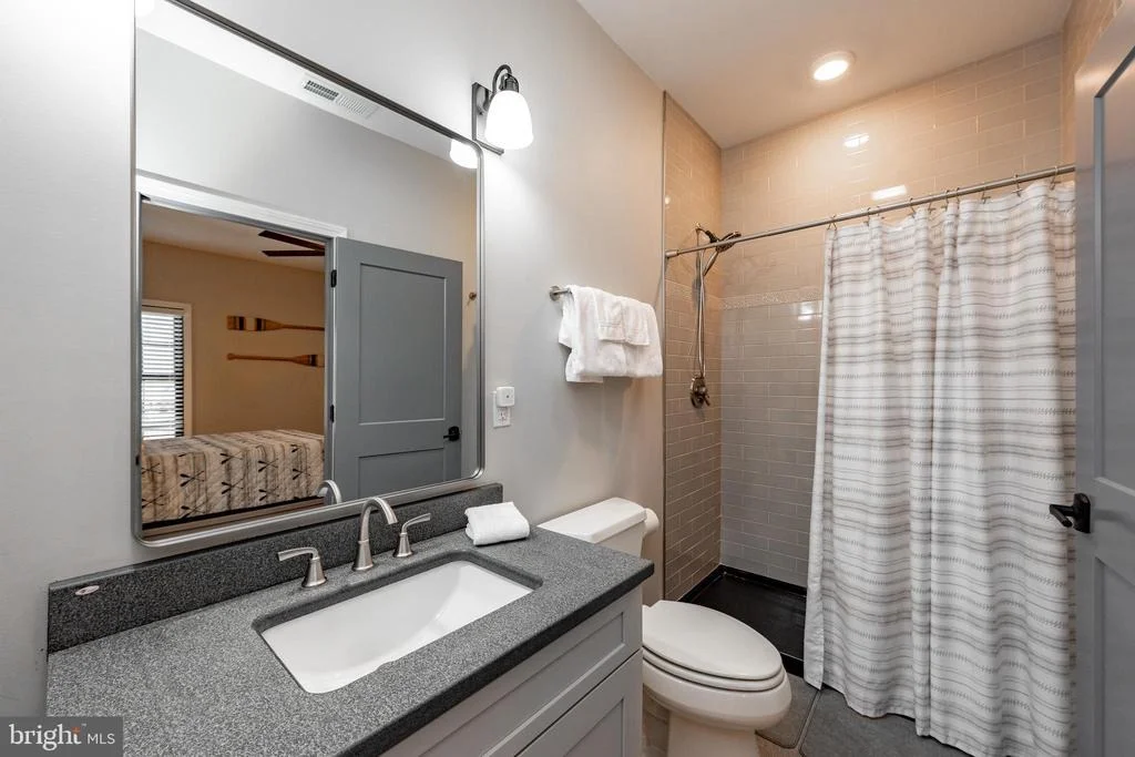 Photo of 220 BILTMORE VIEW
