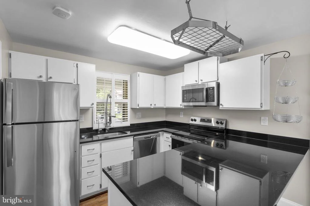 Photo of 9406 HALE PLACE