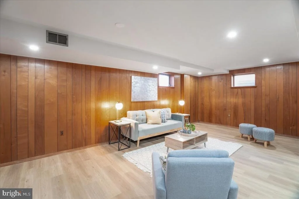Photo of 10006 PORTLAND PLACE