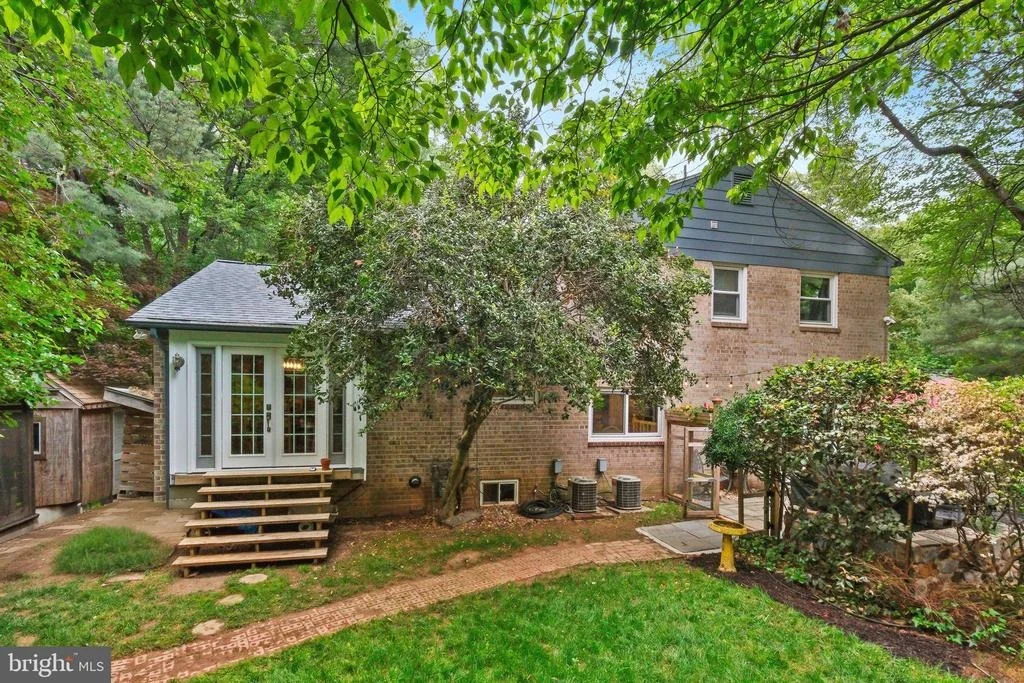 Photo of 2295 DUNSTER LANE