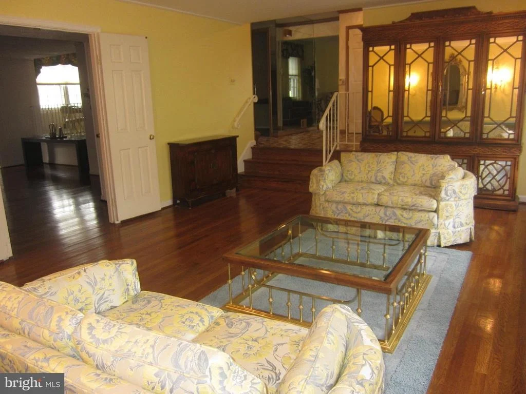 Photo of 15222 CENTERGATE DRIVE