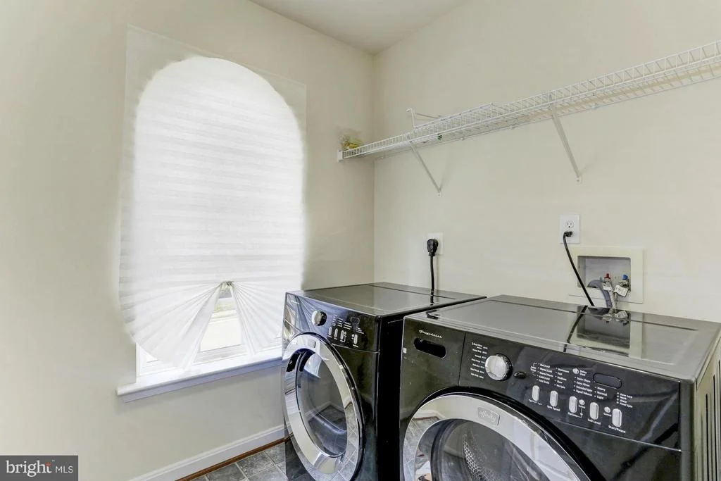 Photo of 7585 LINDBERG DRIVE