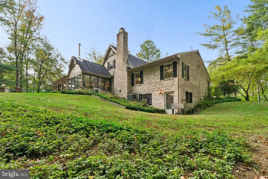 Photo of 14416 MANOR ROAD