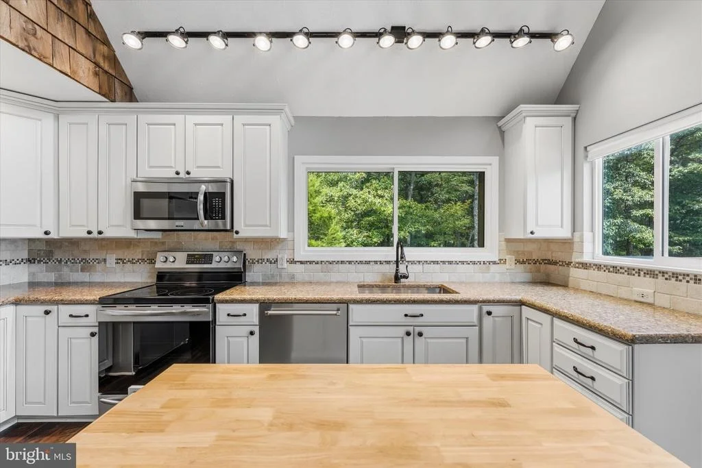 Photo of 1311 HEPNER ROAD