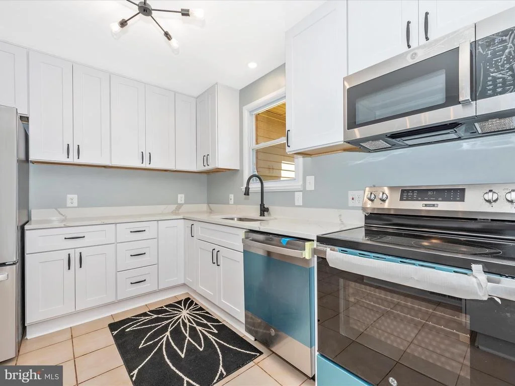 Photo of 15224 GANLEY ROAD