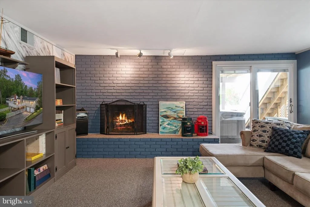 Photo of 508 WALNUT DRIVE