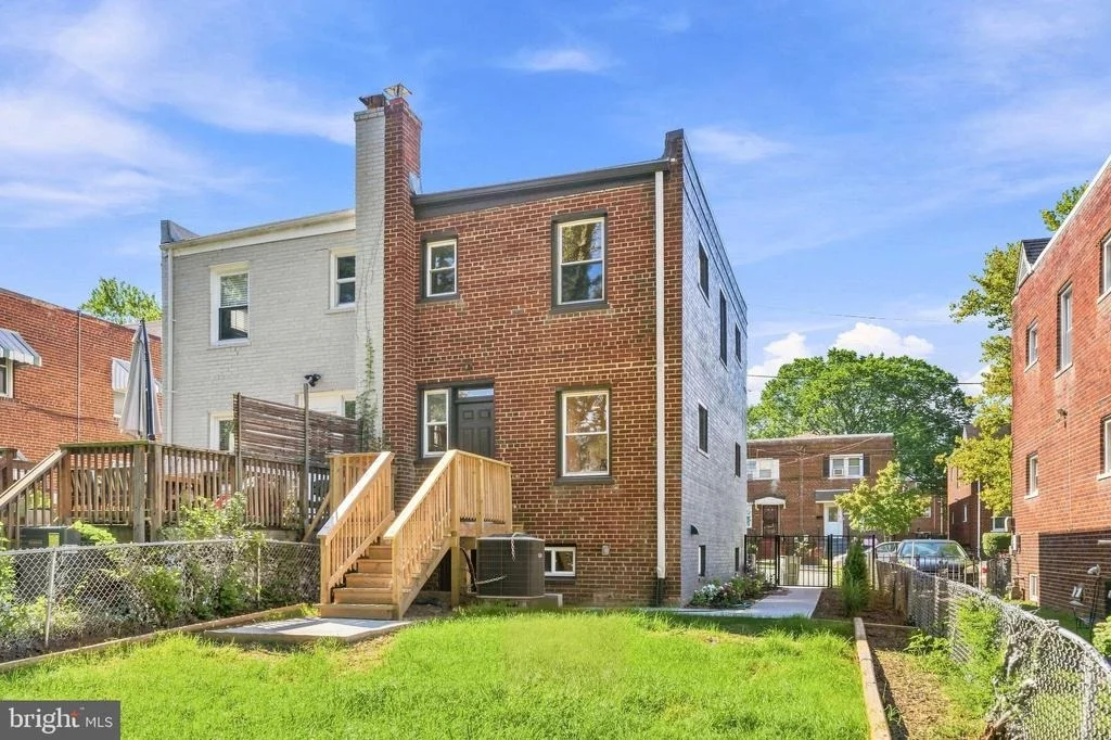 Photo of 1130 46TH PLACE SE
