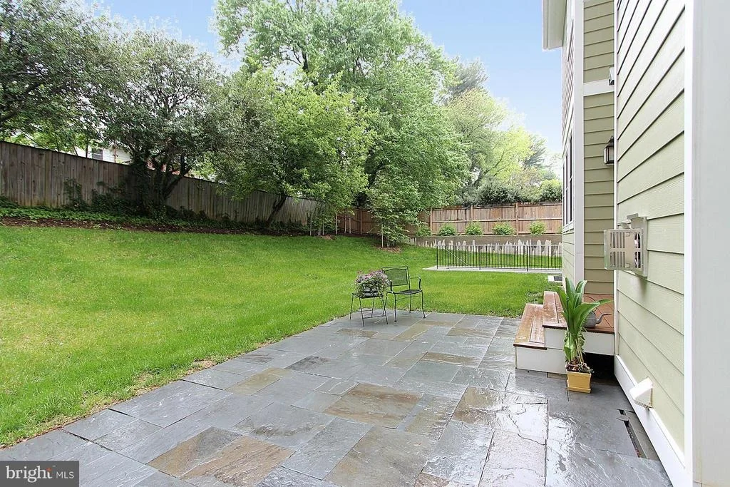 Photo of 6403 OLD DOMINION DRIVE