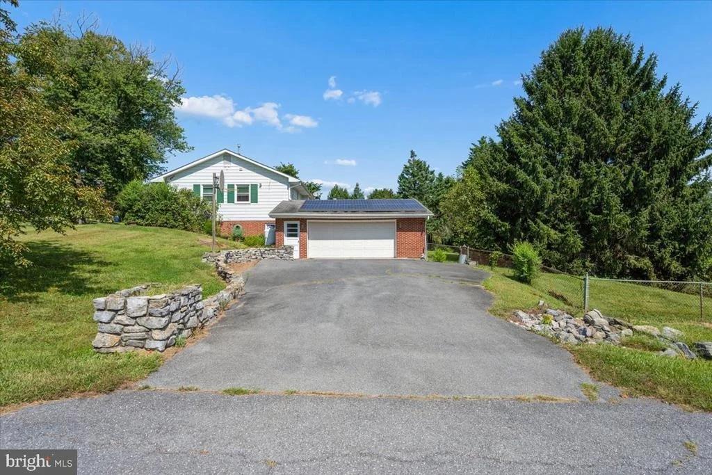 Photo of 5601 CALVERT DRIVE