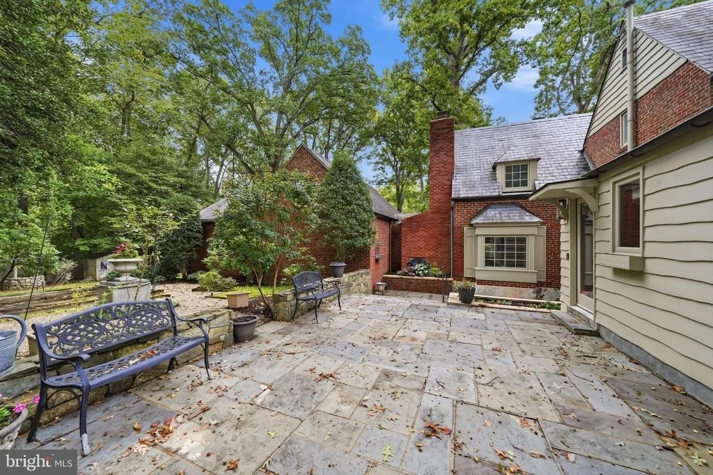 Photo of 10601 SWEETBRIAR PARKWAY