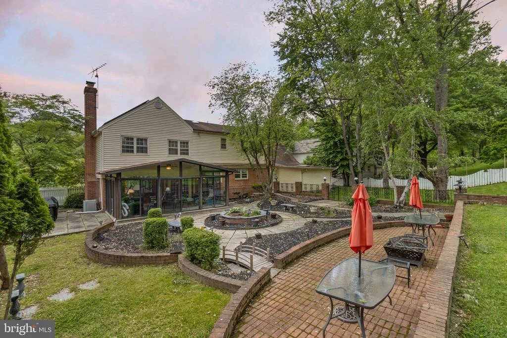 Photo of 2609 VILLAGE LANE