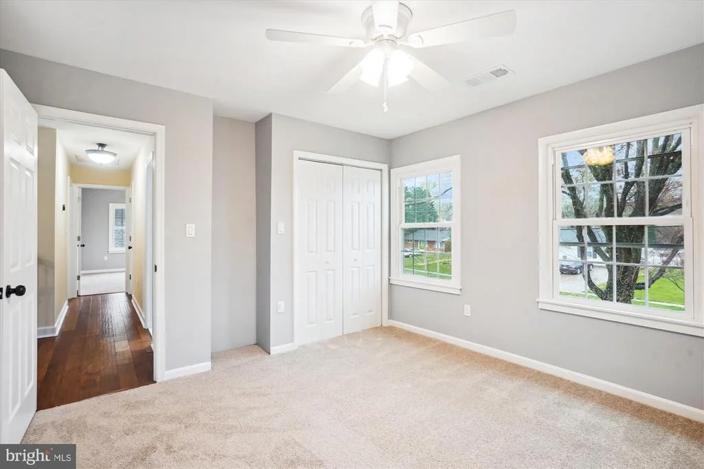 Photo of 5514 INVERCHAPEL ROAD
