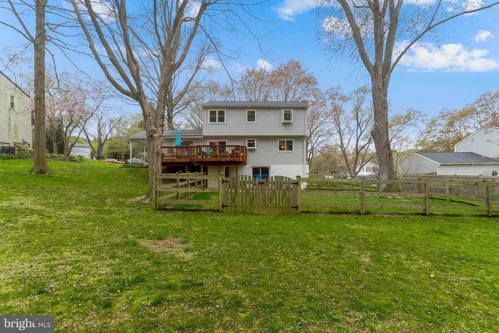 Photo of 16921 OLDE MILL RUN