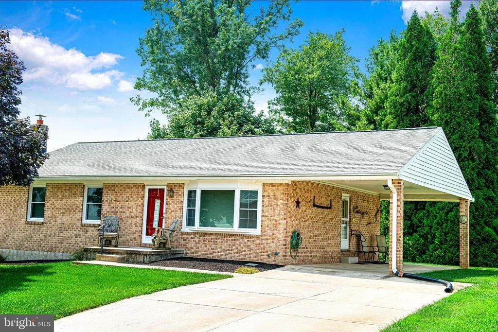 Photo of 619 FLINTLOCK DRIVE