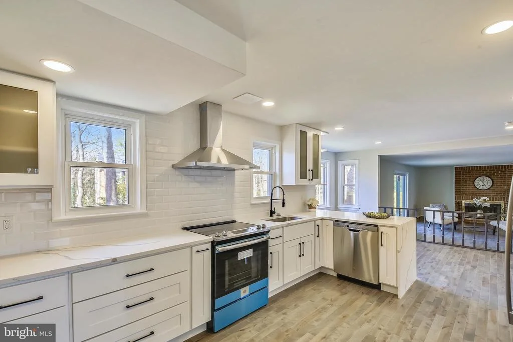 Photo of 1508 LAUREL HILL ROAD