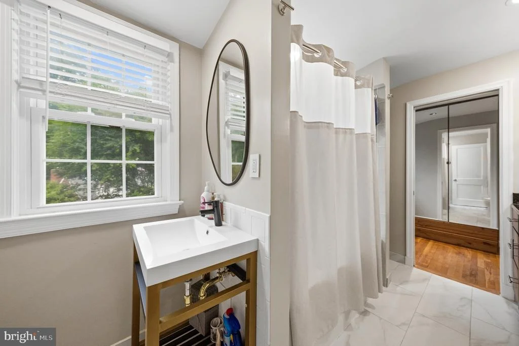 Photo of 404 LEXINGTON DRIVE