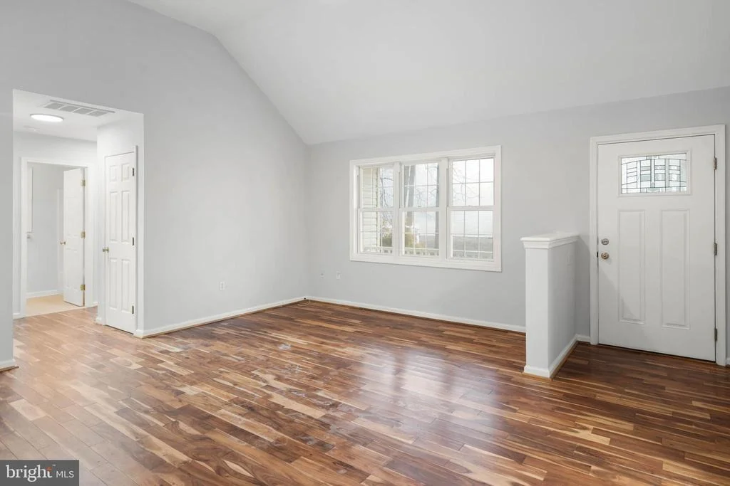 Photo of 18284 SHINGLE POINT ROAD