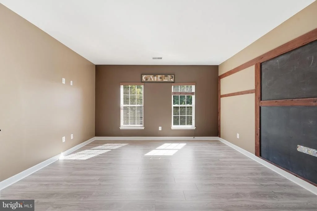 Photo of 2148 CHESTNUT LANE