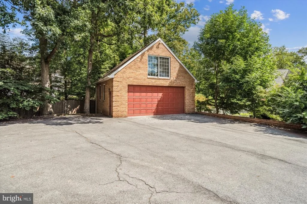 Photo of 8849 TUCKERMAN LANE
