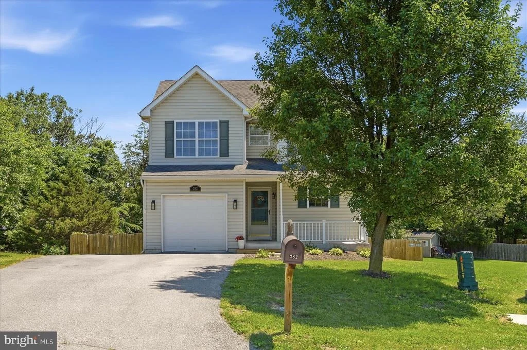 Photo of 282 FORD CIRCLE