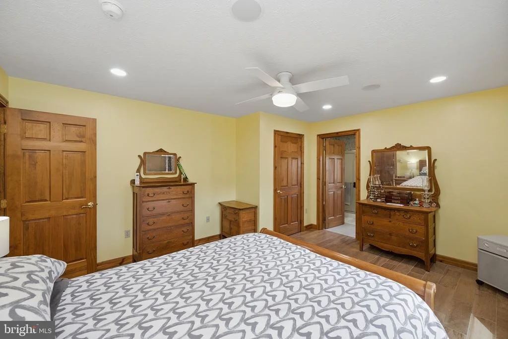 Photo of 607 PIN OAK CIRCLE
