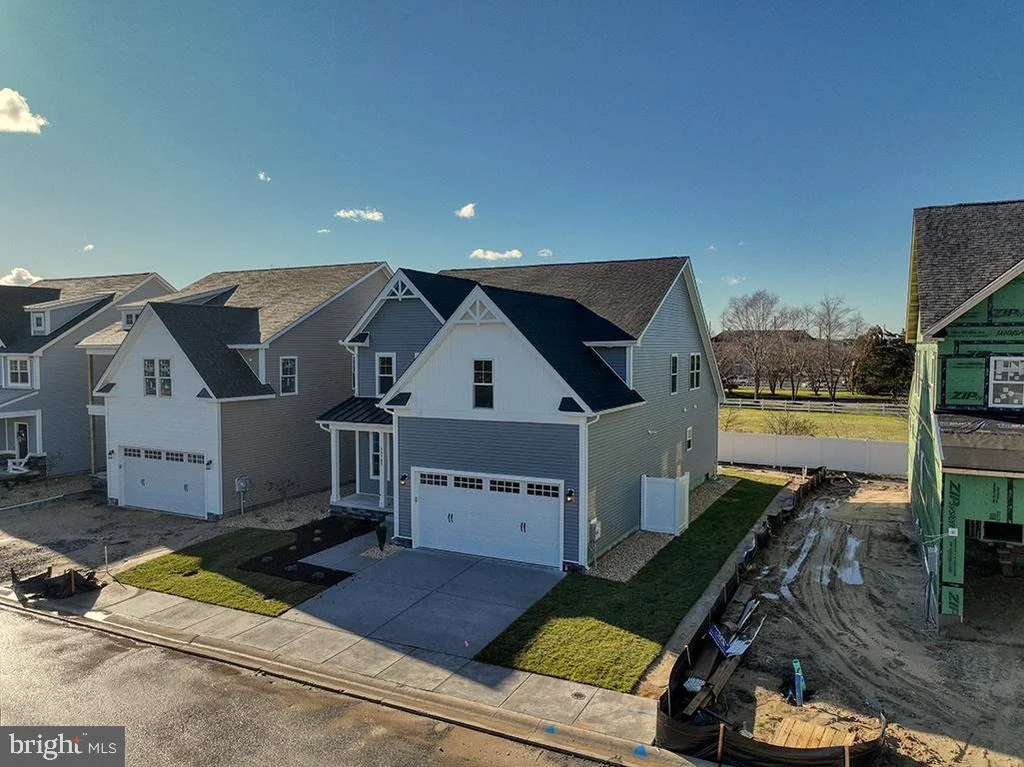 Photo of 33745 CATCHING COVE CT