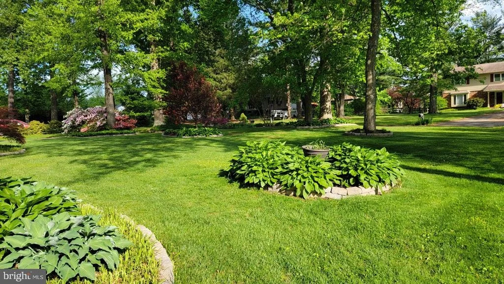 Photo of 4296 WOLF HILL DRIVE
