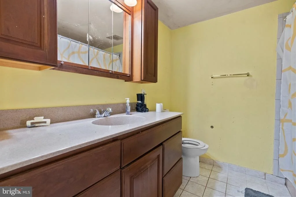 Photo of 112 WILLIAMSBURG WAY