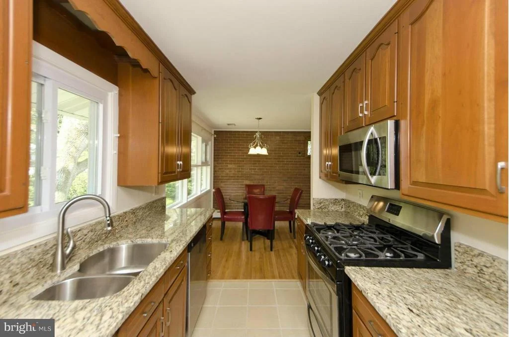 Photo of 6631 IVY HILL DRIVE