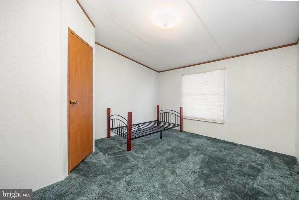 Photo of 22147 ROYAL OAK ROAD
