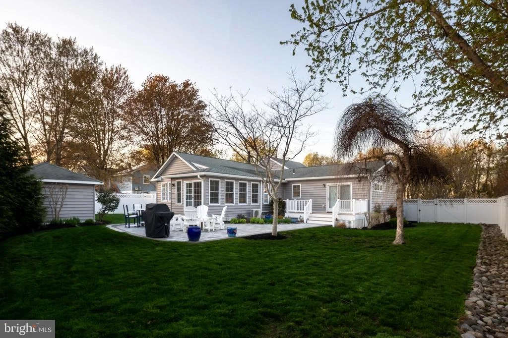 Photo of 1535 RIDGELY DRIVE