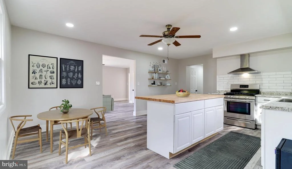Photo of 10 DAVIS AVENUE