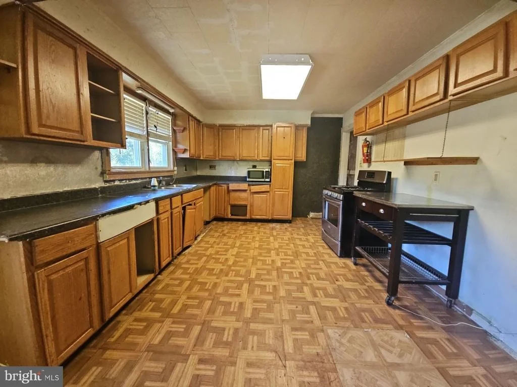 Photo of 68 LAKESIDE DRIVE