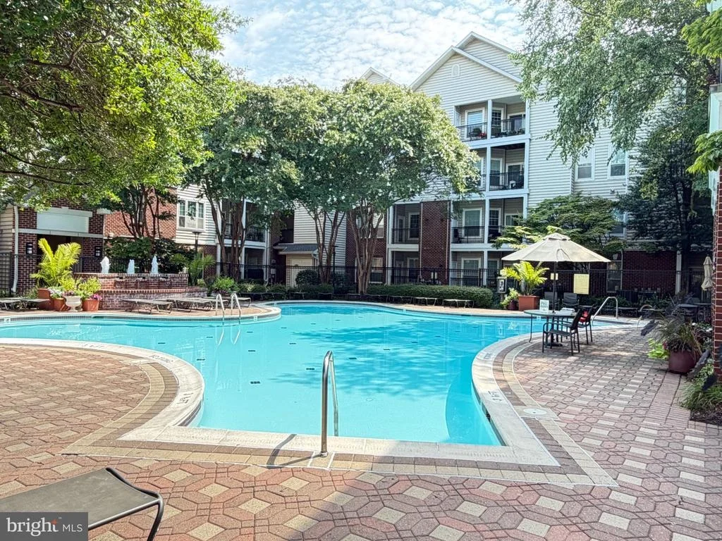Photo of Unit 5203 at 1581 SPRING GATE DRIVE