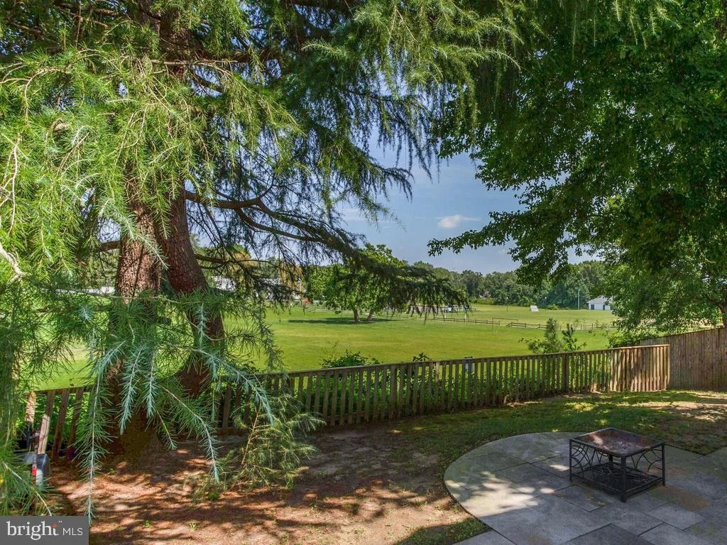 Photo of 132 OAKWOOD ROAD