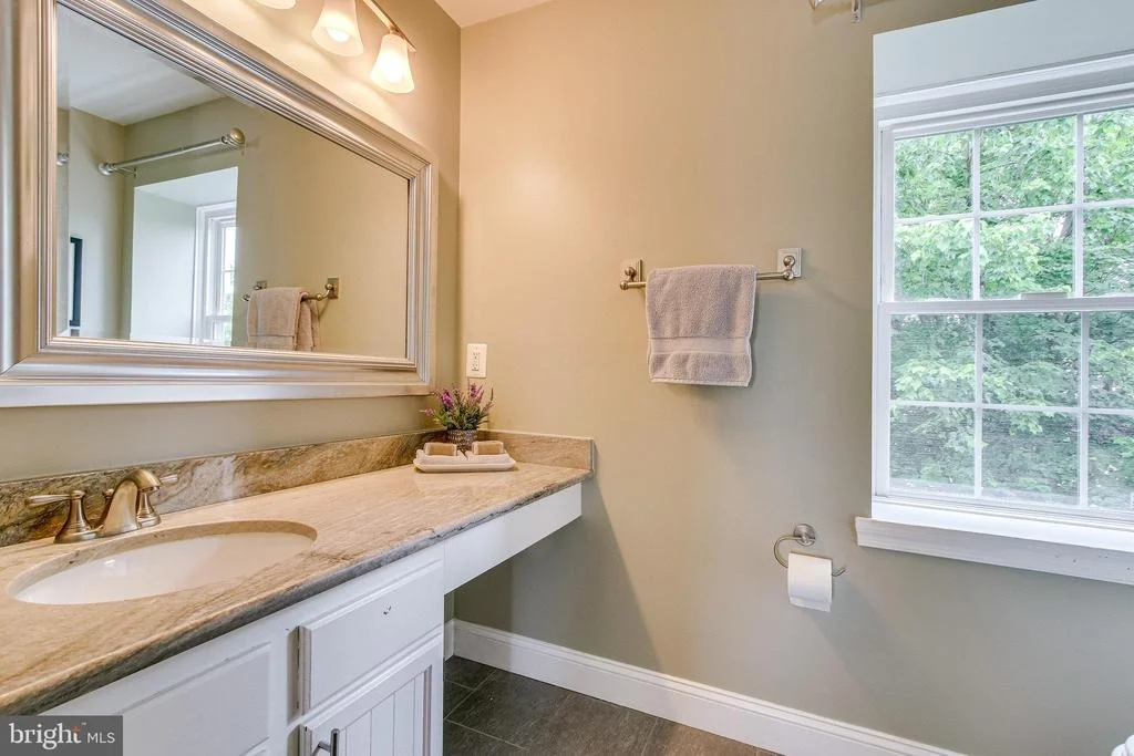 Photo of 1399 PARK LAKE DRIVE