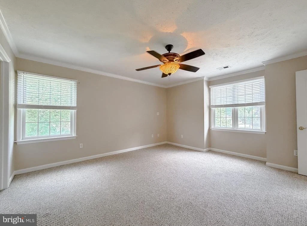 Photo of 40777 CENTER 40 CIRCLE
