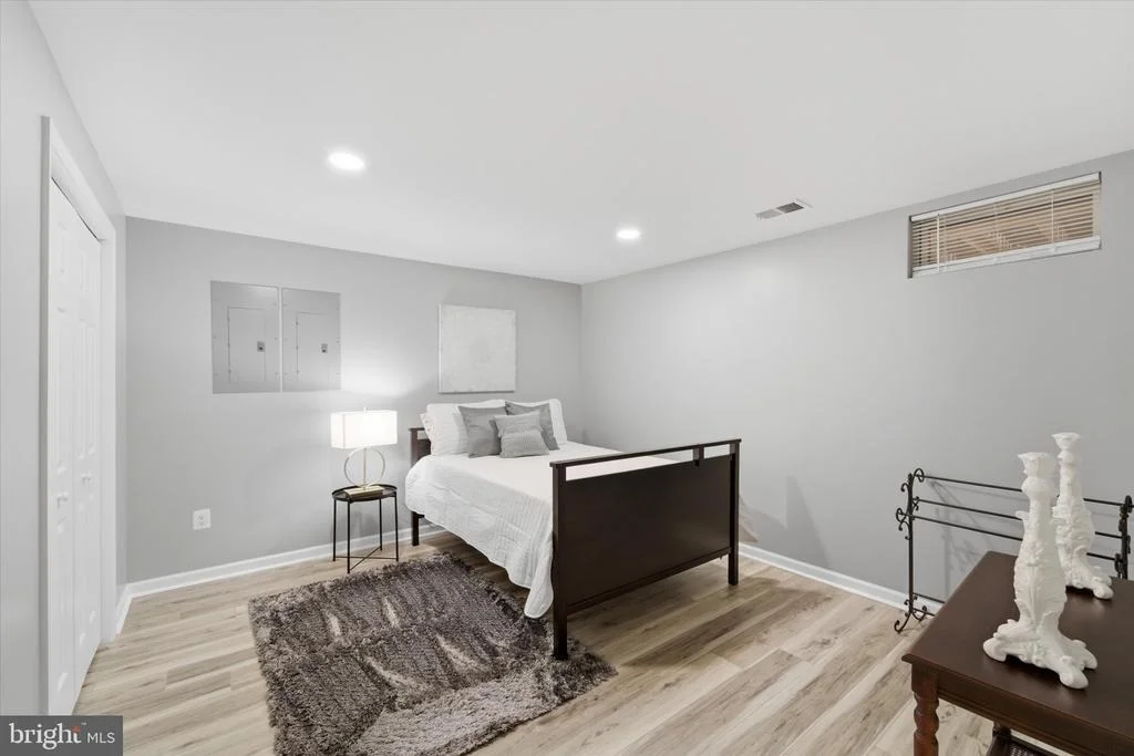 Photo of 6909 MILL VALLEY DRIVE