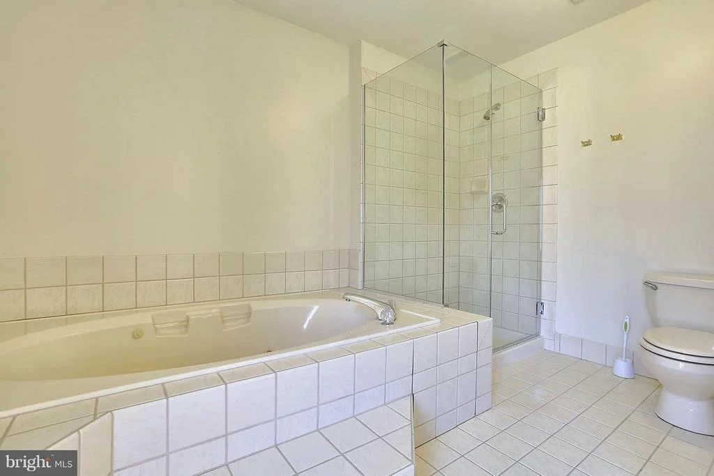 Photo of 16404 OLD ORCHARD ROAD