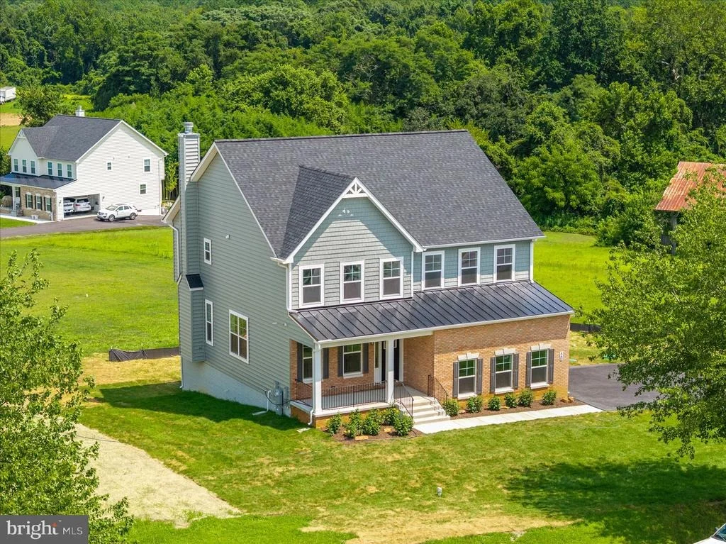 Photo of 947 MARZOFF ROAD