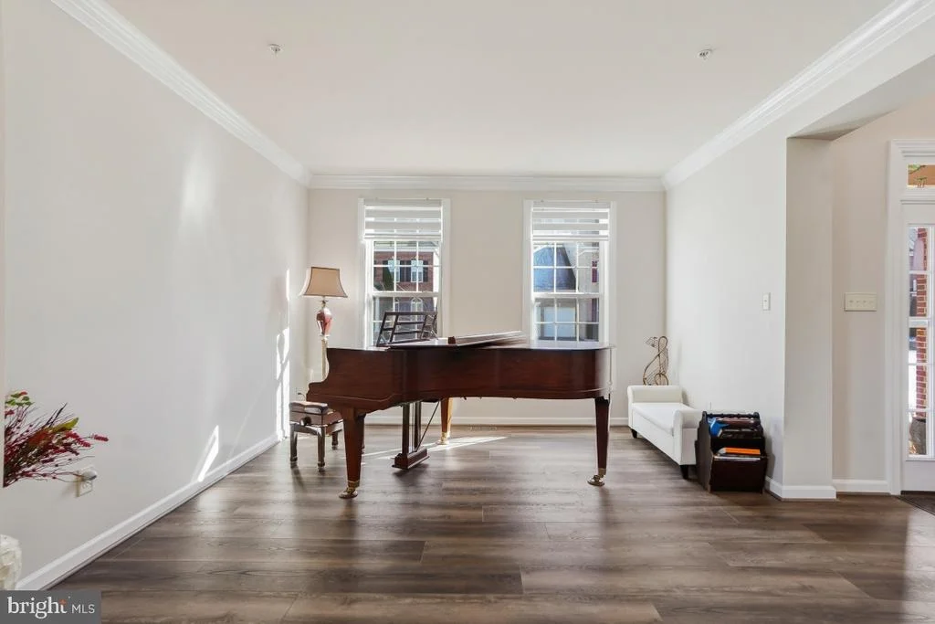Photo of 15312 SIR EDWARDS DRIVE
