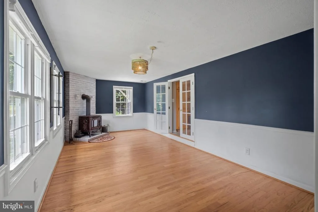 Photo of 14115 MANOR ROAD