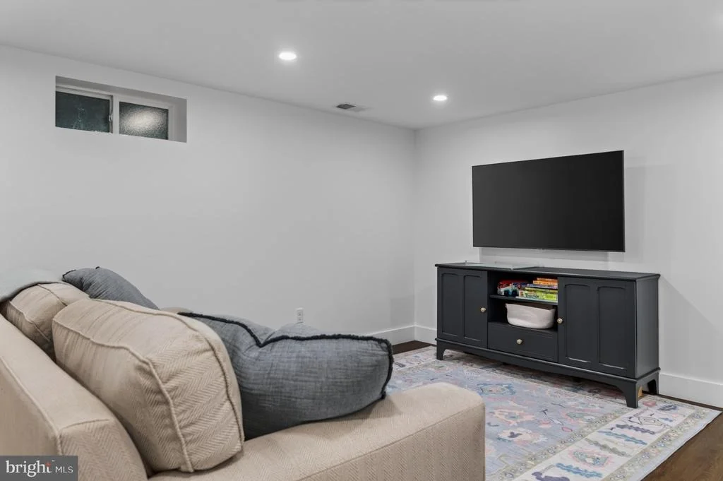 Photo of 5 BRISTOL CIRCLE