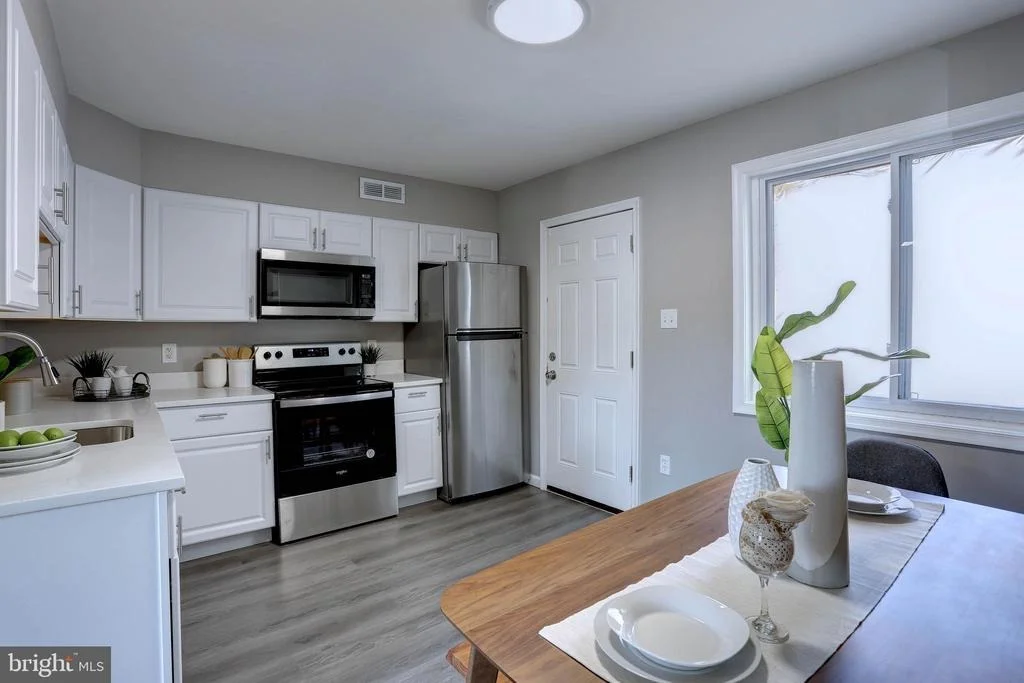 Photo of 416 MEADOW ROAD