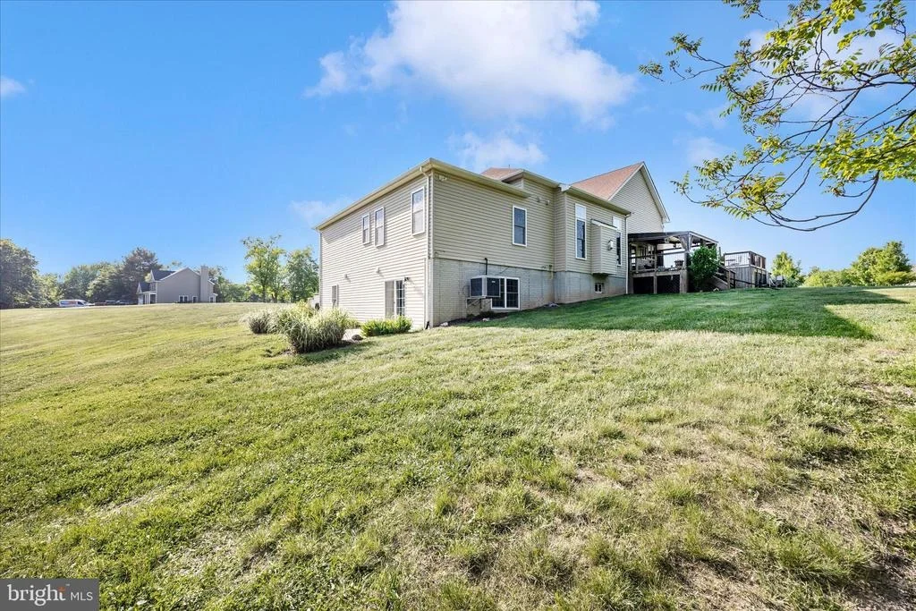 Photo of 7145 LINGANORE ROAD